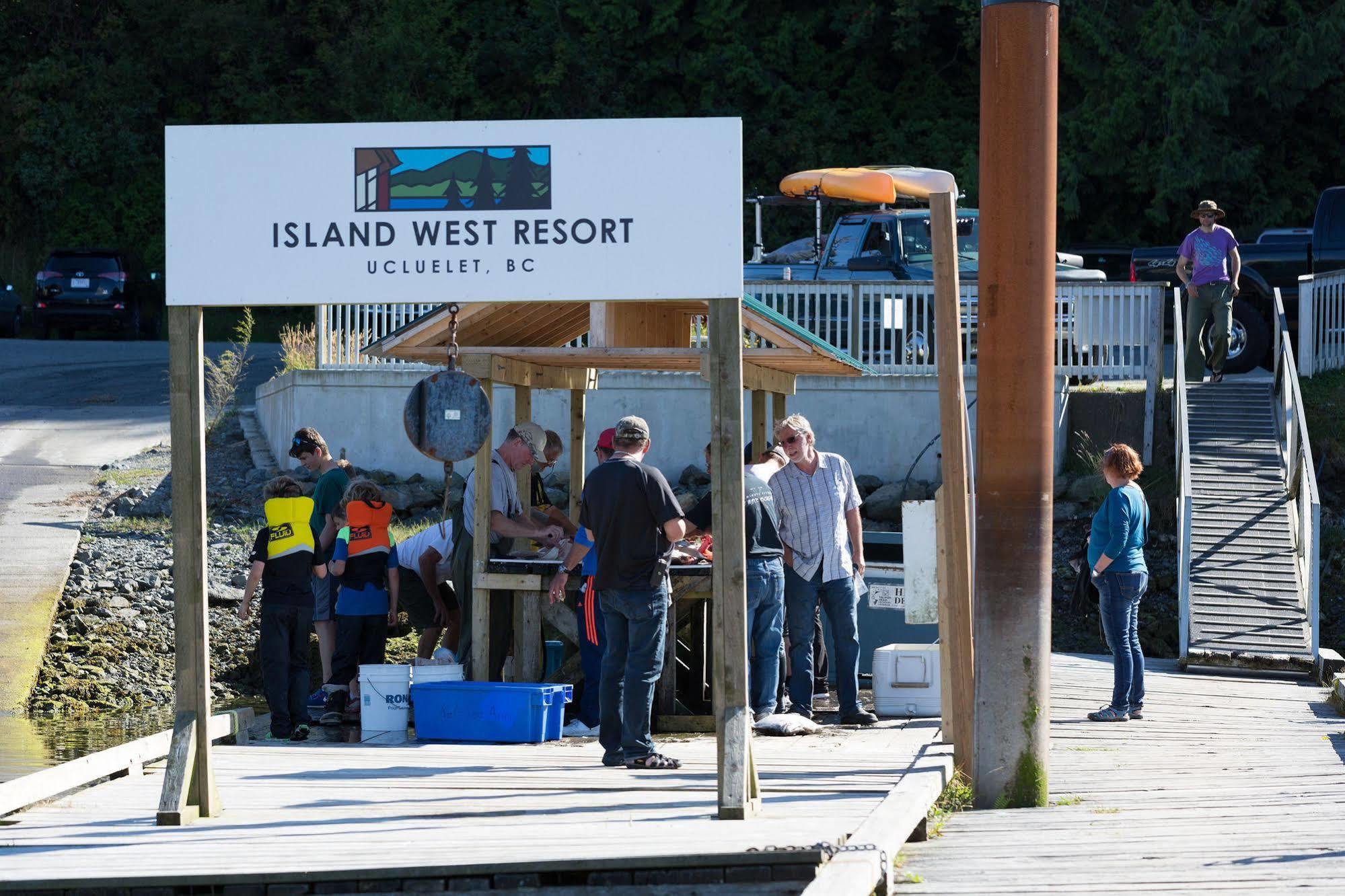 Island West Resort Ucluelet Luaran gambar